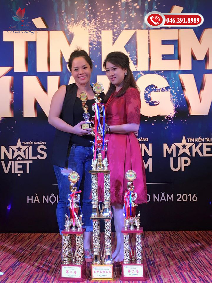 dạy nail tại Hà Nội