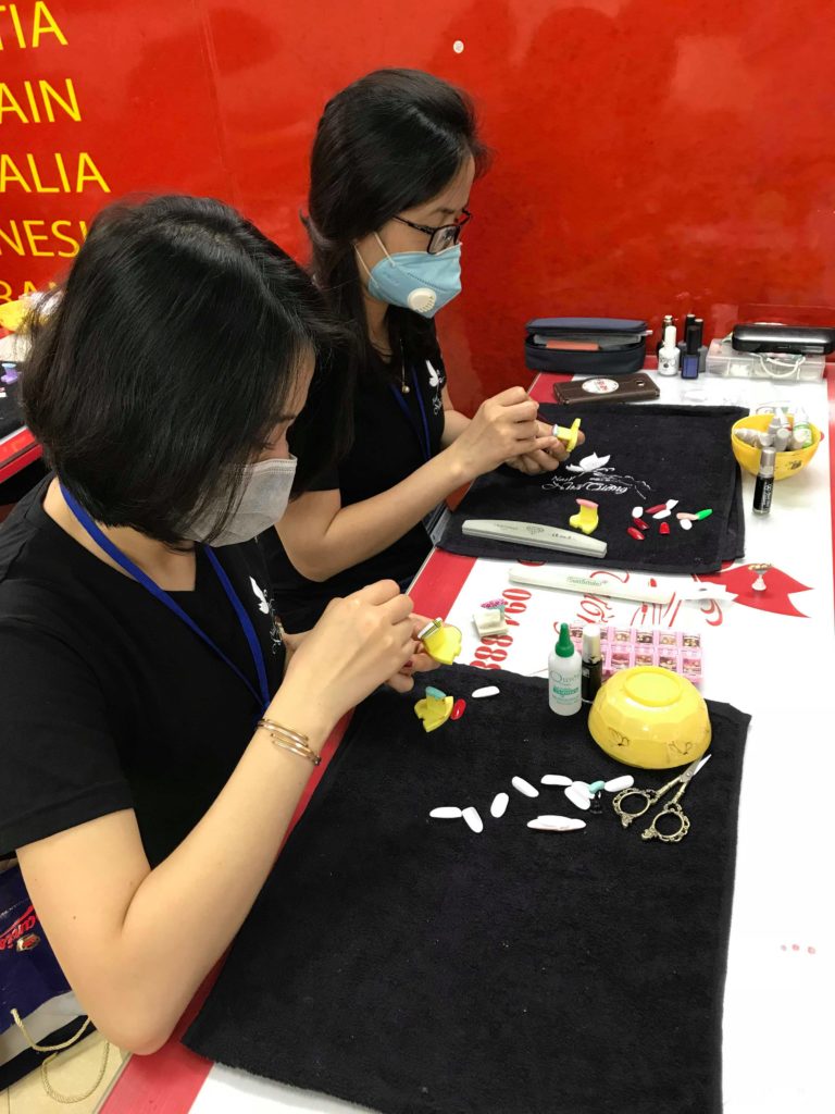 Lớp học nail chuyên nghiệp