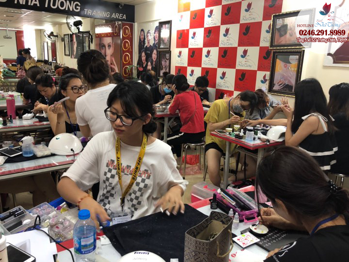 Địa chỉ dạy nail ở Thanh Hóa chuyên nghiệp