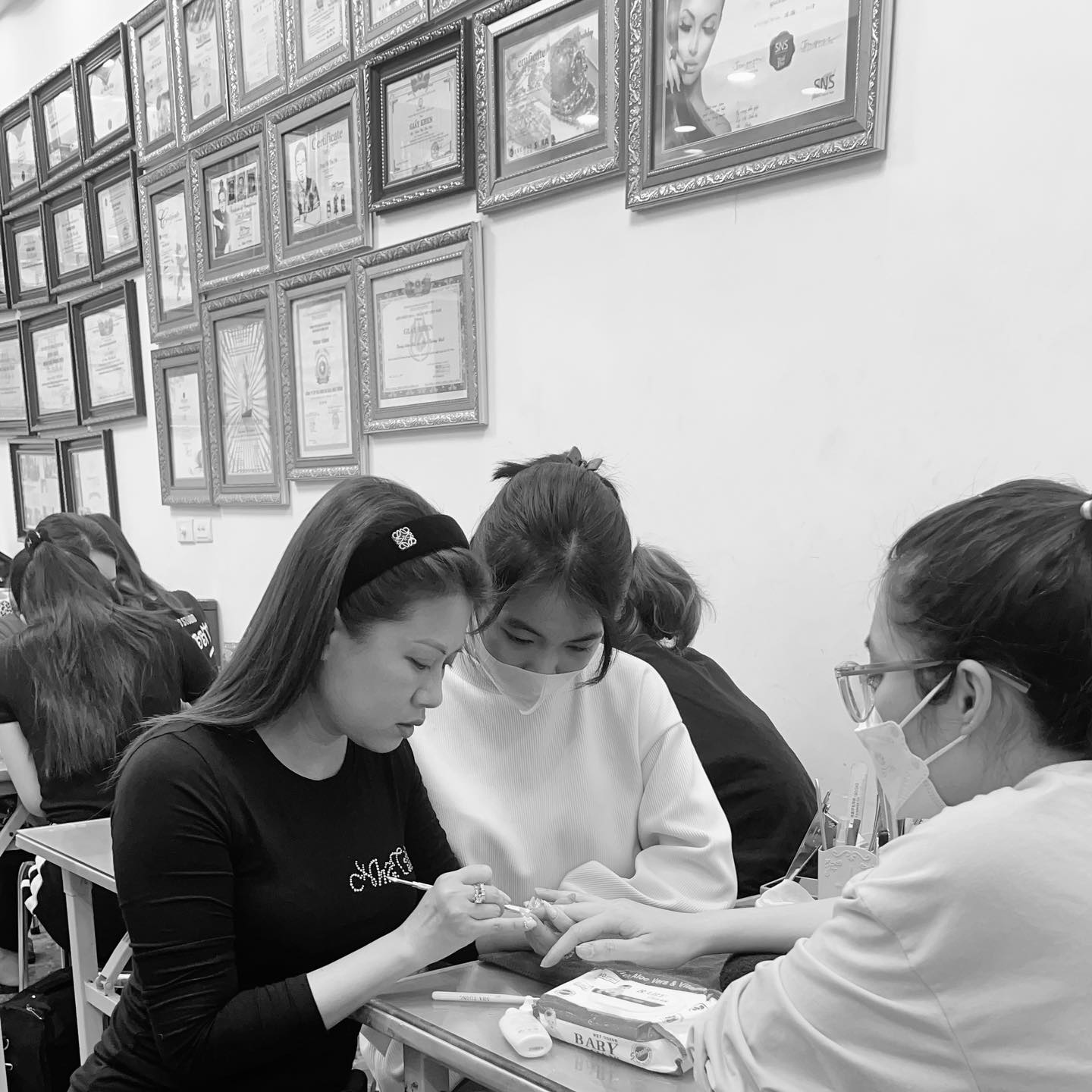 Dạy nail: Cơ hội nghề nail và thu nhập