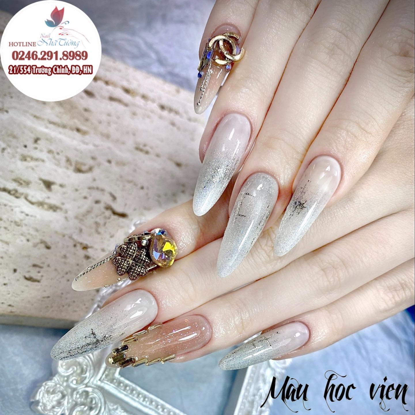 Dạy nail online hay trực tiếp: Lựa chọn nào tốt hơn?